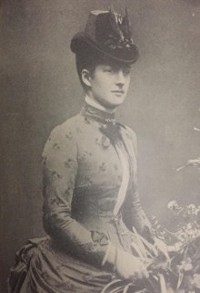  p i S M la reine i p p Alexandra p p Aubry J H p 